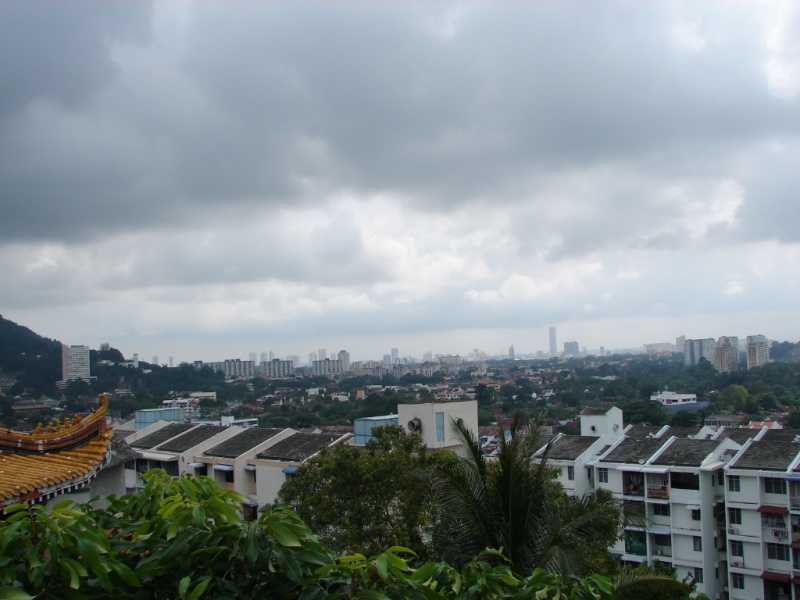 2008/03(March)/AroundTheWorld/1st 4 Stops/800x600_18  Penang View of city from Temple.jpg